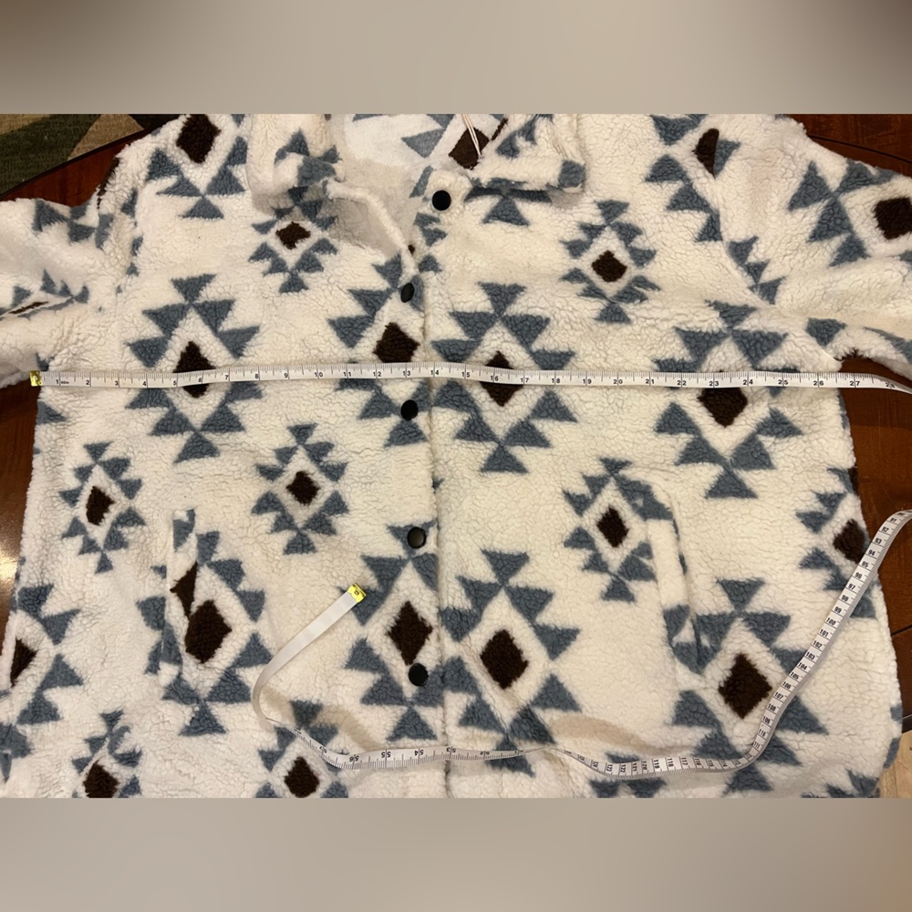 Grace & Emma "She Could Be The One" ivory aztec pattern sherpa jacket. 2XL. NWT - Picture 12 of 14